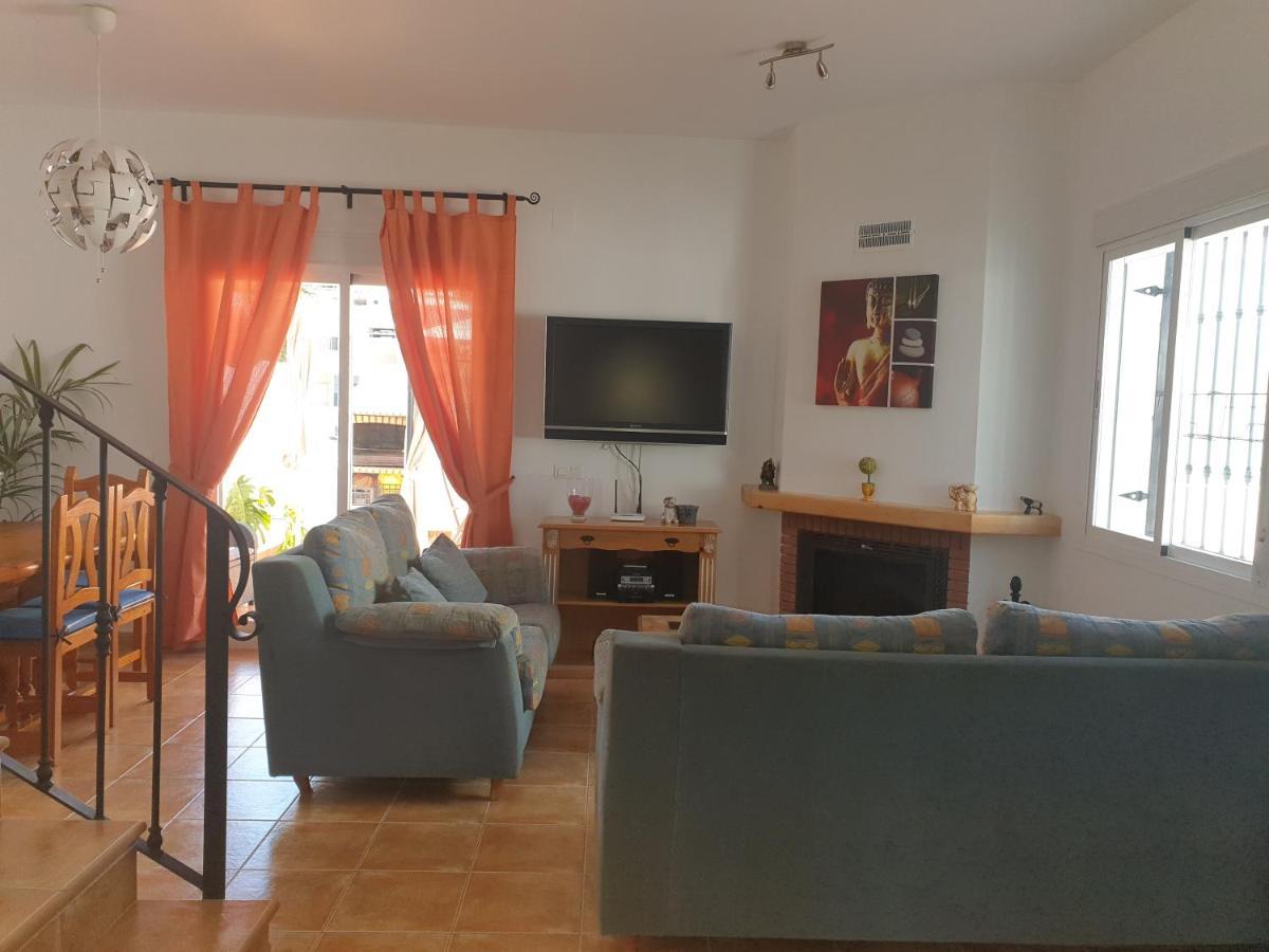 Villa Riu Tolox Esterno foto