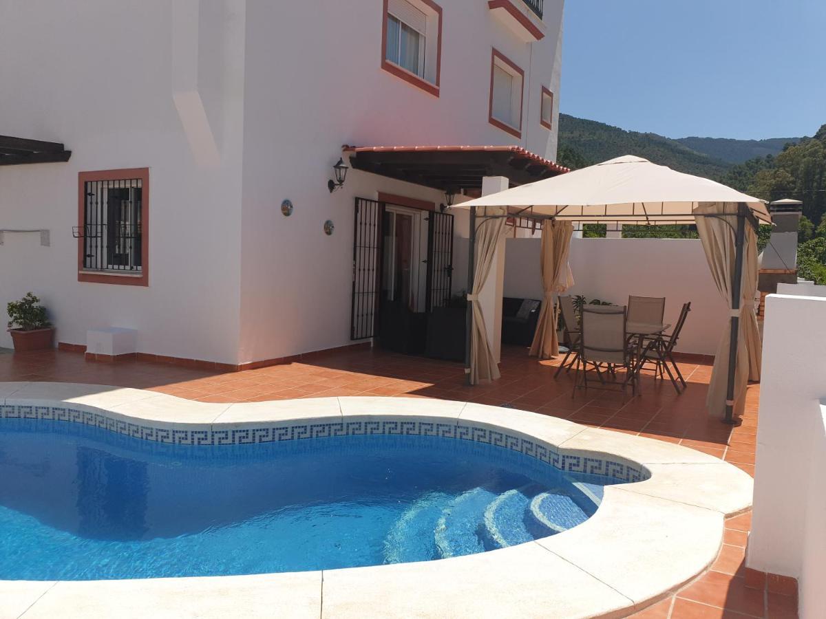 Villa Riu Tolox Esterno foto