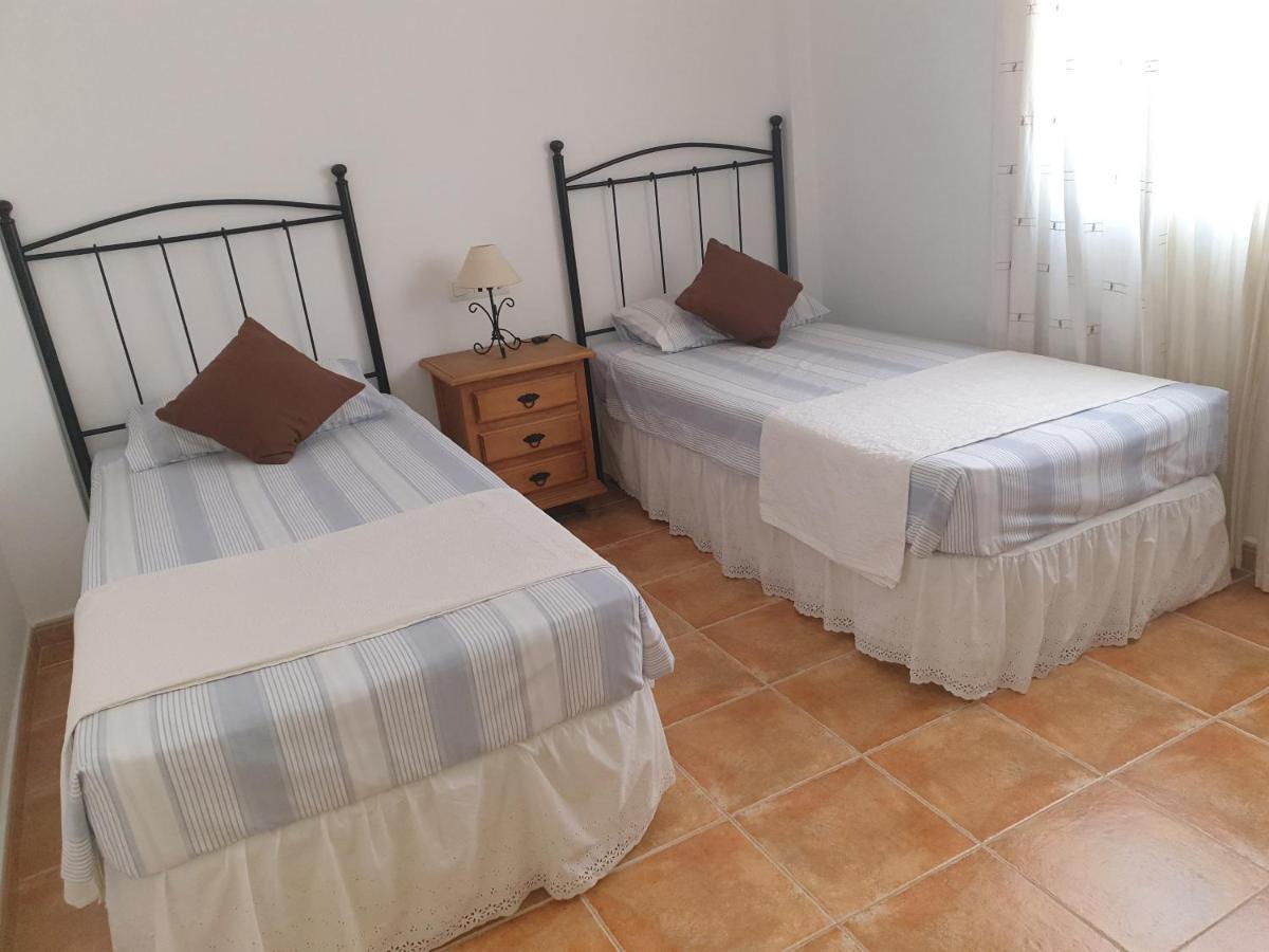 Villa Riu Tolox Esterno foto