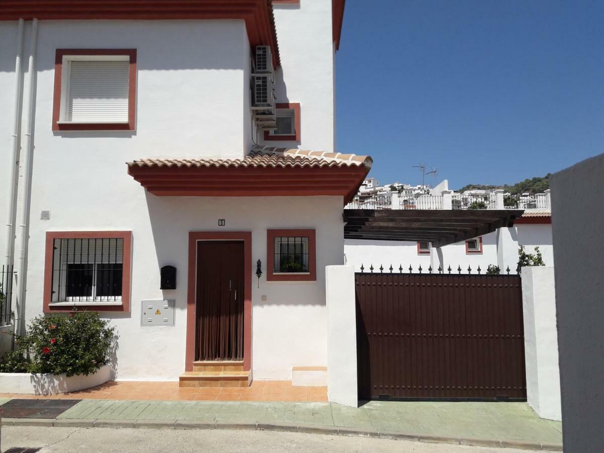 Villa Riu Tolox Esterno foto