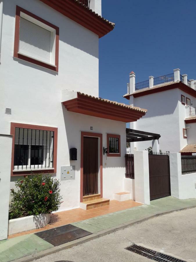 Villa Riu Tolox Esterno foto